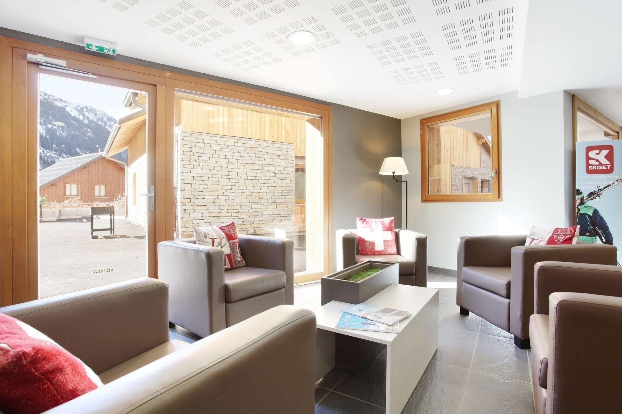Residence Goelia Le Crystal Вожани Экстерьер фото